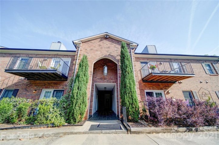 1014 Queens Road sold home in King John Condos, Charlotte, NC