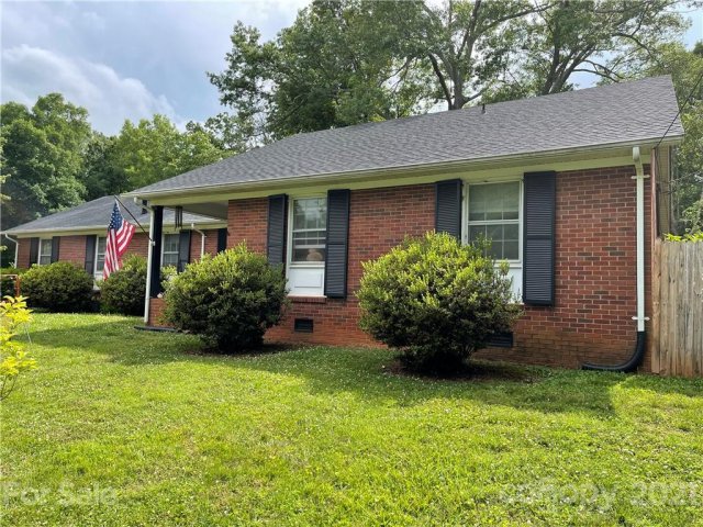 128 Brierwood Road sold home in Valley Stream, Statesville, NC