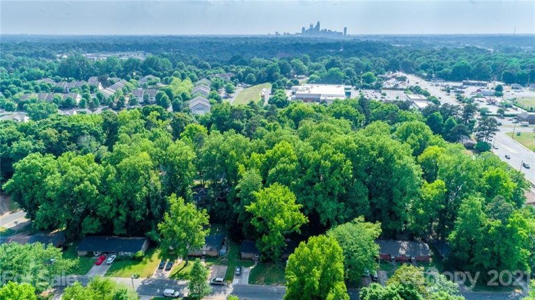 536 538 Blendwood Drive sold home in Hidden Valley Estates, Charlotte, NC