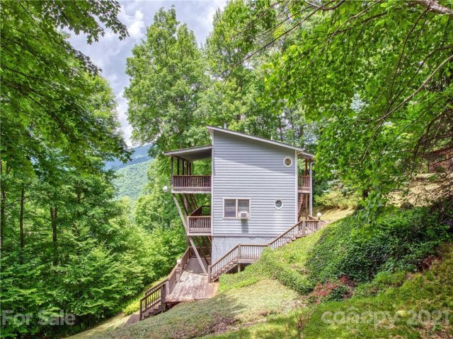 83 Chipmunk Lane sold home in Maggie Valley Development, Maggie Valley, NC
