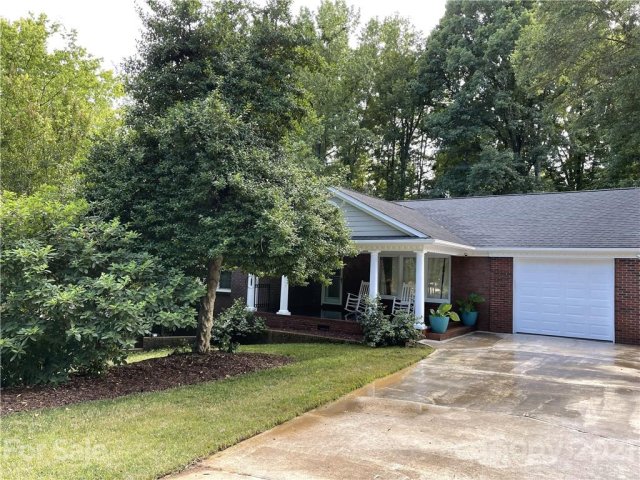 100 Raymond Street sold home in Amity Acres, Belmont, NC