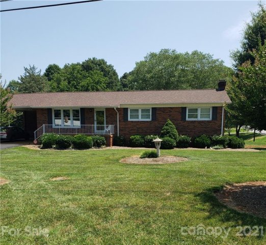 300 Deal Avenue sold home in Random Hills, Conover, NC