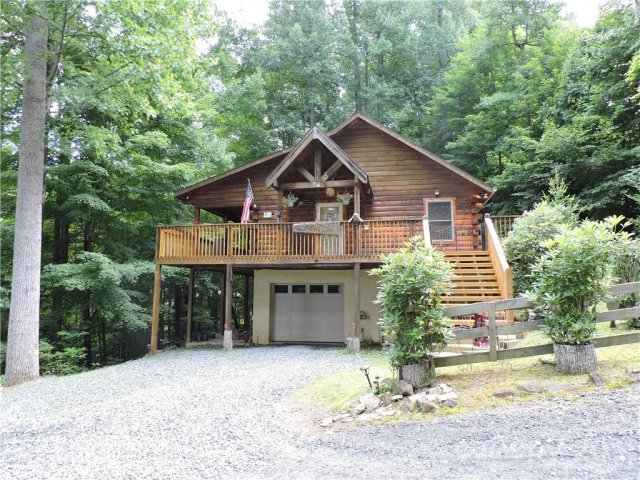 201 Katie Lane sold home in Amber Ranches, Bakersville, NC