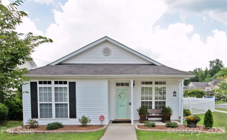 3204 Elliot Jacob Avenue sold home in Central Park, Kannapolis, NC