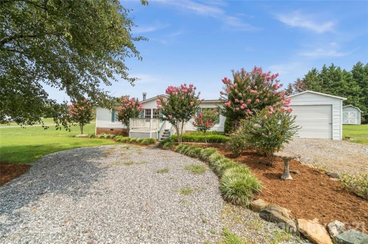 303 Branchwood Road sold home in Ridgecrest, Statesville, NC