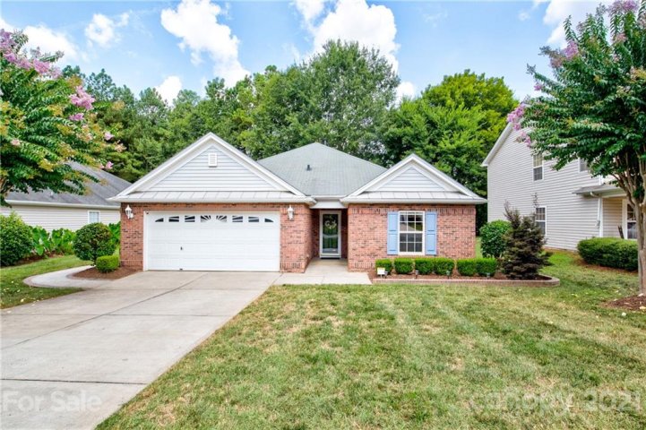 250 Lylic Woods Drive sold home in English Trails, Fort Mill, SC