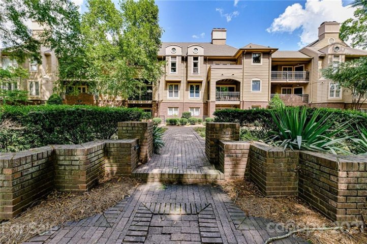 1109 E Morehead Street 22 sold home in Latta Square, Charlotte, NC