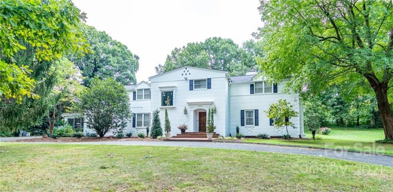 1025 Woodland Drive sold home in Fairmont Park, Gastonia, NC