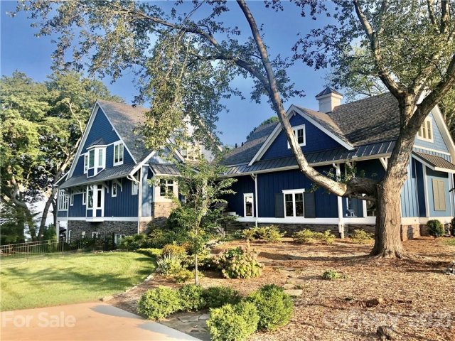 1972 Yacht Club Drive sold home in Lincoln Forest, Denver, NC