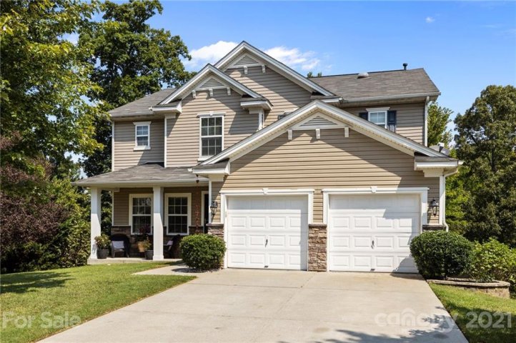 920 Vineyard Wood Trail sold home in English Trails, Fort Mill, SC