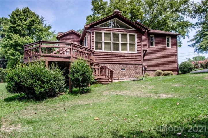 125 Baywatch Drive sold home in Marina Village, Mooresville, NC
