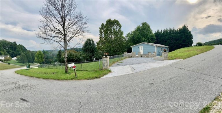 213 Sandy Creek Court sold home in Clear Creek Meadows, Hendersonville, NC