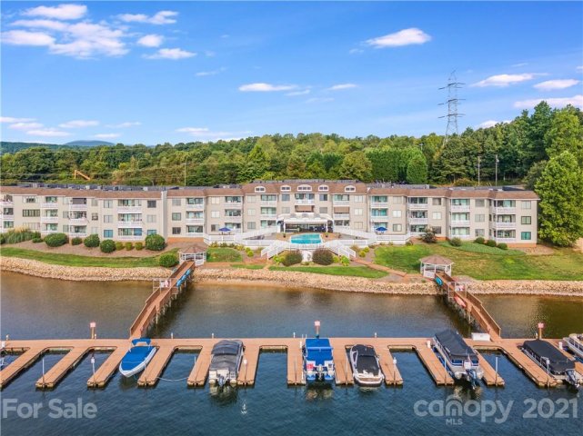 7831 Spinnaker Bay Drive 110 sold home in Spinnaker Bay, Sherrills Ford, NC