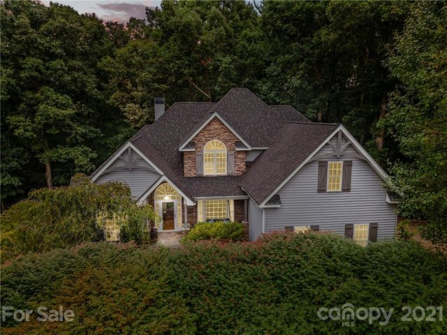 209 Clear Vista Circle sold home in Clear Vista, Asheville, NC