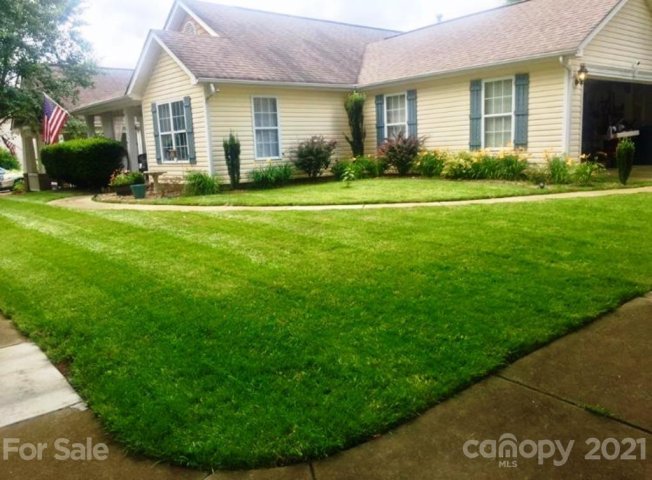 13435 Glencreek Lane sold home in Glenwyck, Huntersville, NC