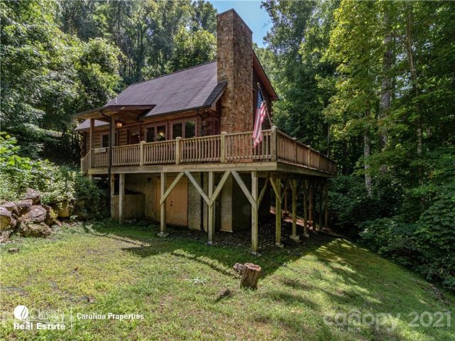 610 Amber Drive sold home in Amber Ranches, Bakersville, NC