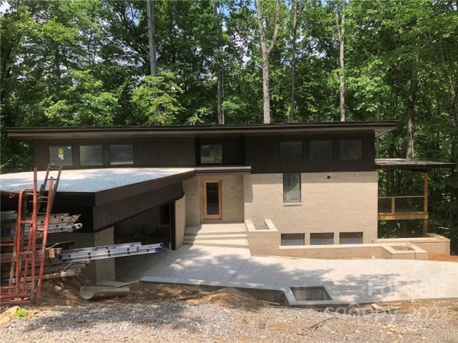 162 Sequoyah Hills Drive sold home in Sequoyah Hills, Fletcher, NC