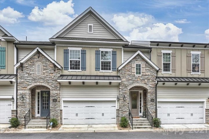 9006 Boling Green Drive sold home in Greenway Village, Charlotte, NC