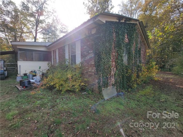 128 Sunset Lane sold home in Sunset Park, Bessemer City, NC