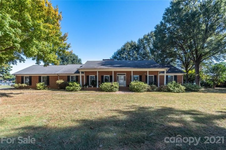 627 Isle Of Pines Road sold home in Isle of Pines, Mooresville, NC