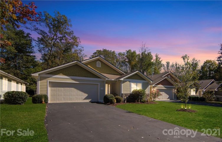 58 Fairway View Drive sold home in Etowah Golf Villas, Etowah, NC