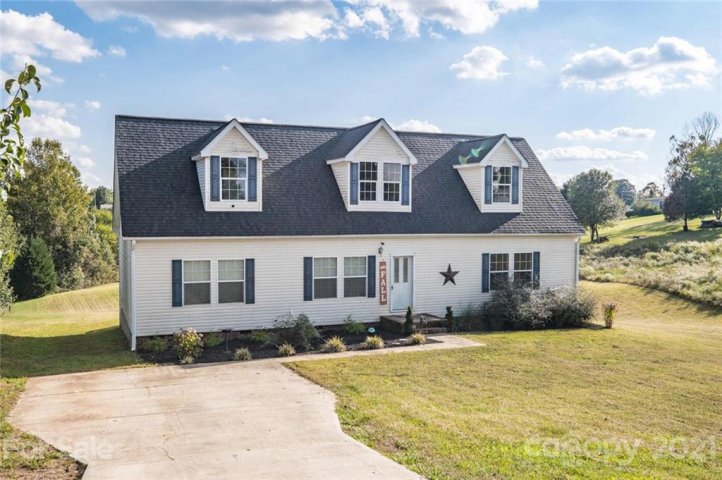 114 Mountain Crest Drive sold home in Ridgecrest, Statesville, NC