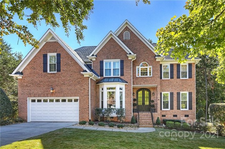 7081 Harbor Court sold home in Anchorage, Tega Cay, SC