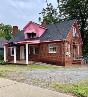 3508 Tuckaseegee Road sold home in Glenwood, Charlotte, NC