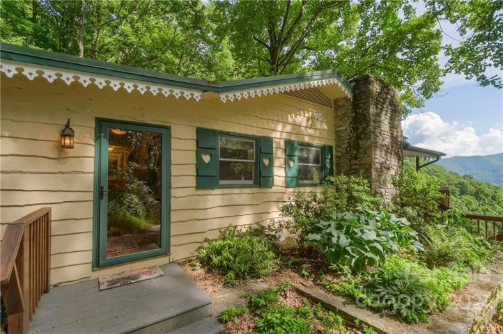 161 Silverleaf Circle sold home in Friendly Acres, Waynesville, NC