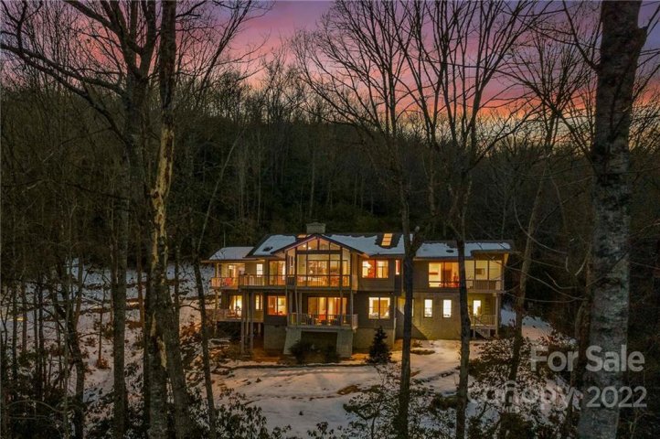 466 Sweetwater Lane sold home in Sweetwater Farms, Pisgah Forest, NC