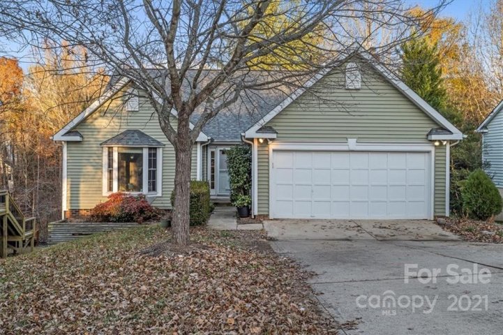 12532 Woodside Falls Road sold home in Woodside Falls, Pineville, NC