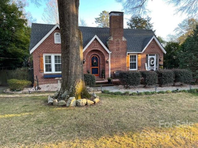 1131 S Belvedere Avenue sold home in Fairmont Park, Gastonia, NC