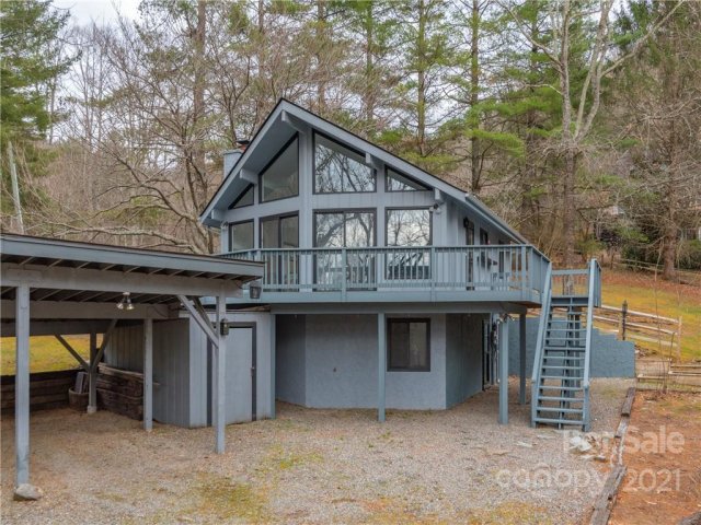 266 Chestnut Walk Drive sold home in Chestnut Walk, Waynesville, NC