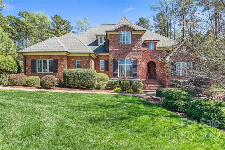 9125 Shorewood Place sold home in Misty Waters, Belmont, NC