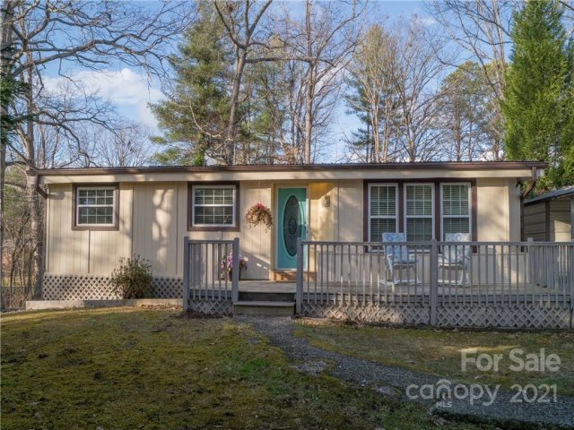 230 Barksdale Avenue sold home in Barker Heights, Hendersonville, NC