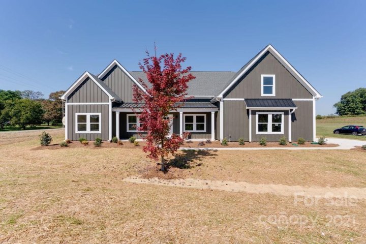 3716 Old Village Drive sold home in Old Village, Maiden, NC