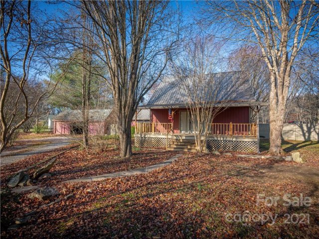 1 Spring Lake Drive sold home in Spring Lake, Fletcher, NC