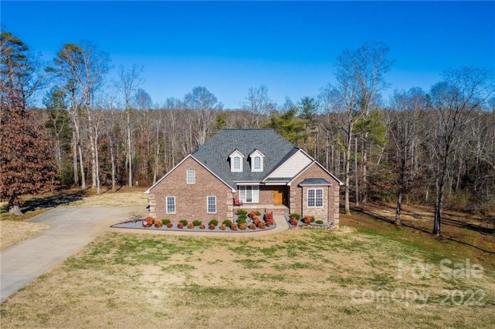 5201 South Oak Circle 46 sold home in Twin Oaks, Granite Falls, NC