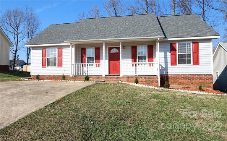 2013 Helen Harper Court sold home in Slater Ridge, Charlotte, NC
