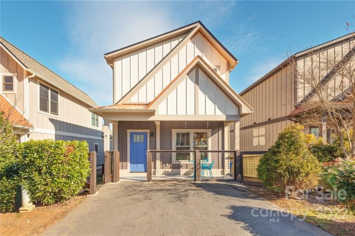 8 Grinnell Street sold home in West End Village, Asheville, NC