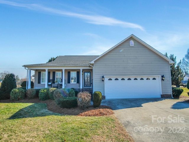 409 Crown Creek Drive sold home in Crown Creek, Cherryville, NC