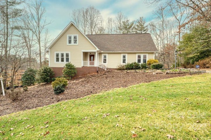 1003 Charlesmont Court sold home in Charlesmont, Lenoir, NC
