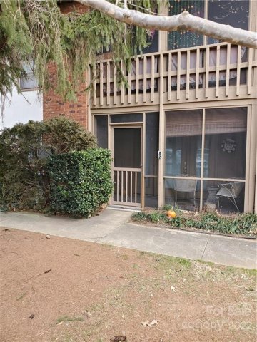 427 6th Avenue A-2 sold home in Holly Crest, Hendersonville, NC