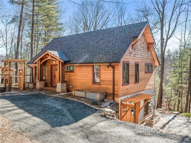 429 Amanda Drive sold home in Mountain Meadows, Mars Hill, NC