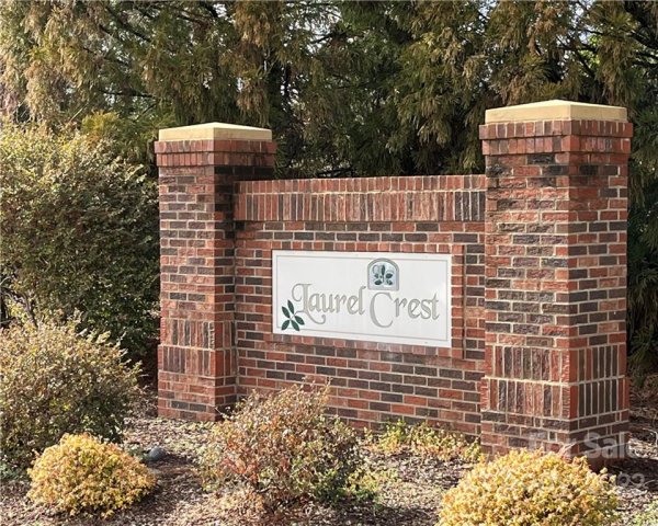 525 Laurel Crest Drive sold home in Laurel Crest, Kannapolis, NC