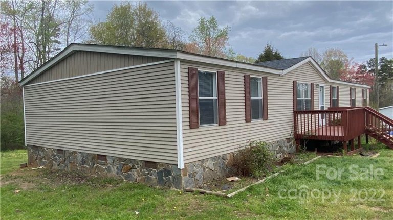 1114 Beagles Run Drive 25 sold home in HUNTERS RETREAT, Lincolnton, NC