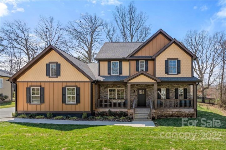 7 Enka Oak Street sold home in Enka Park, Candler, NC