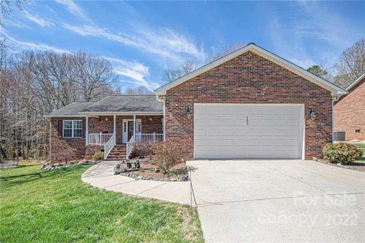 503 Mooreland Drive sold home in Forest Meadow, Conover, NC