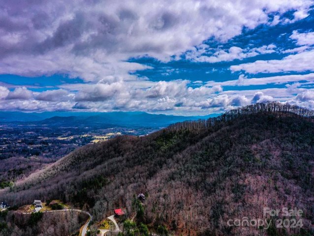 108 Mountain Magnolia Drive 44 sold home in Moores Valley, Leicester, NC