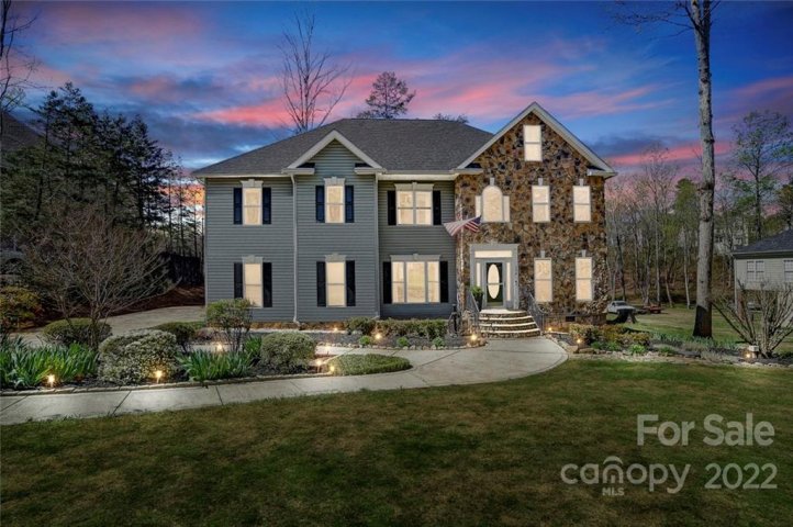 134 Oasis Drive sold home in Stutts Cove, Mooresville, NC